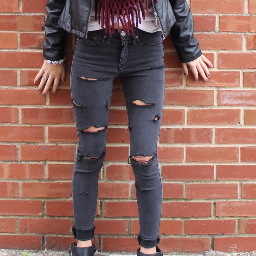 🌻000 Black Distressed Ripped High Waisted Jegging